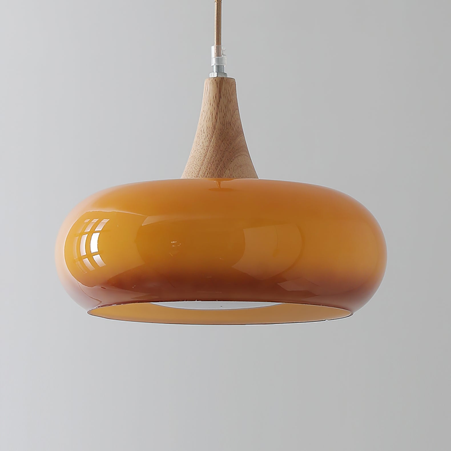 Elowara | Lampada a Sospensione in Vetro Ambra con Dettagli in Legno per Illuminazione Ambientale nella Sala da Pranzo