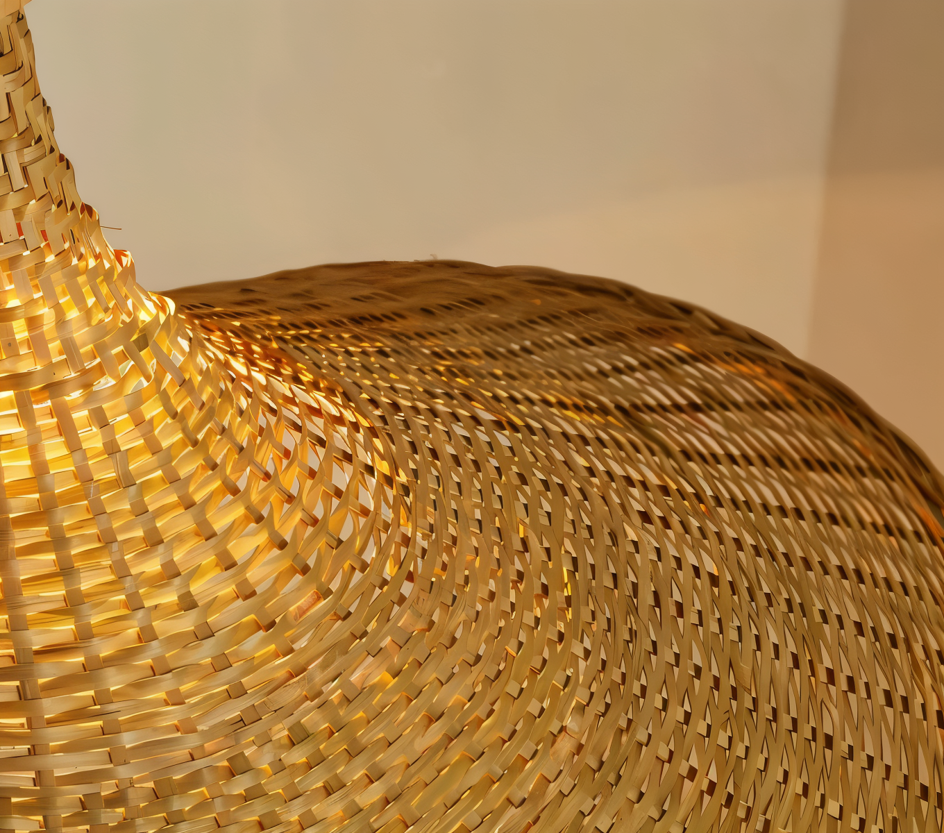 BambWicker – Lampada a Sospensione in Rattan Fatta a Mano in Bambù Naturale