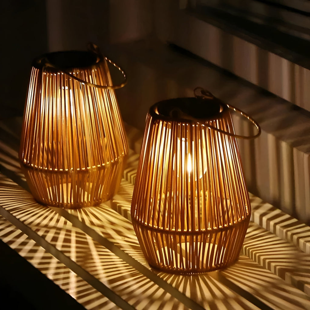 Lampada in Rattan Intrecciato SolVävd – Lampada a Sospensione a Energia Solare in Design di Bambù Intrecciato a Mano