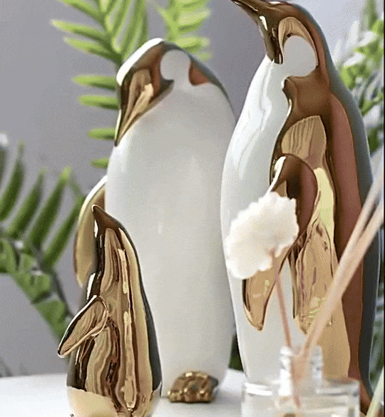 Scultura GuldPingu – Figura di Pinguino in Ceramica Esclusiva dal Design Moderno