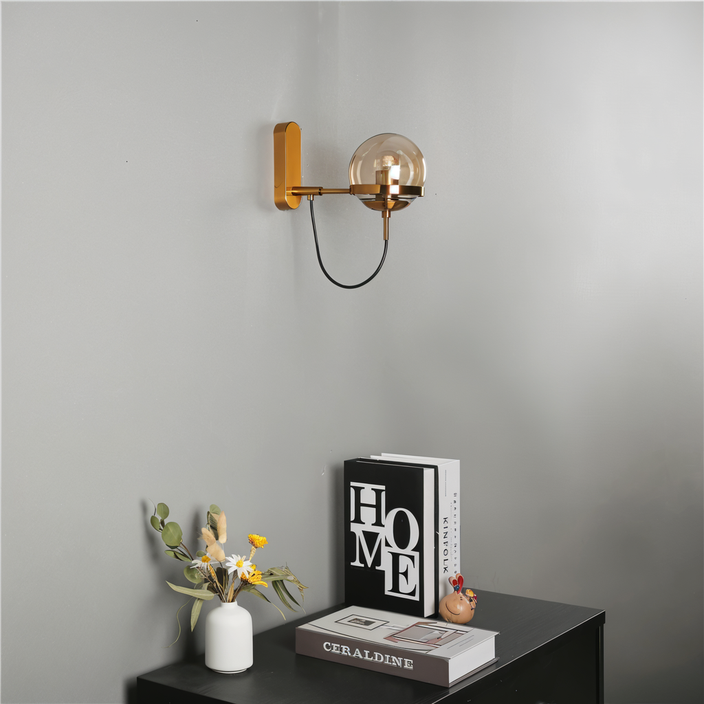 ScandiShine – Applique in Vetro con Design Nordico e Illuminazione a LED per Uso Interno