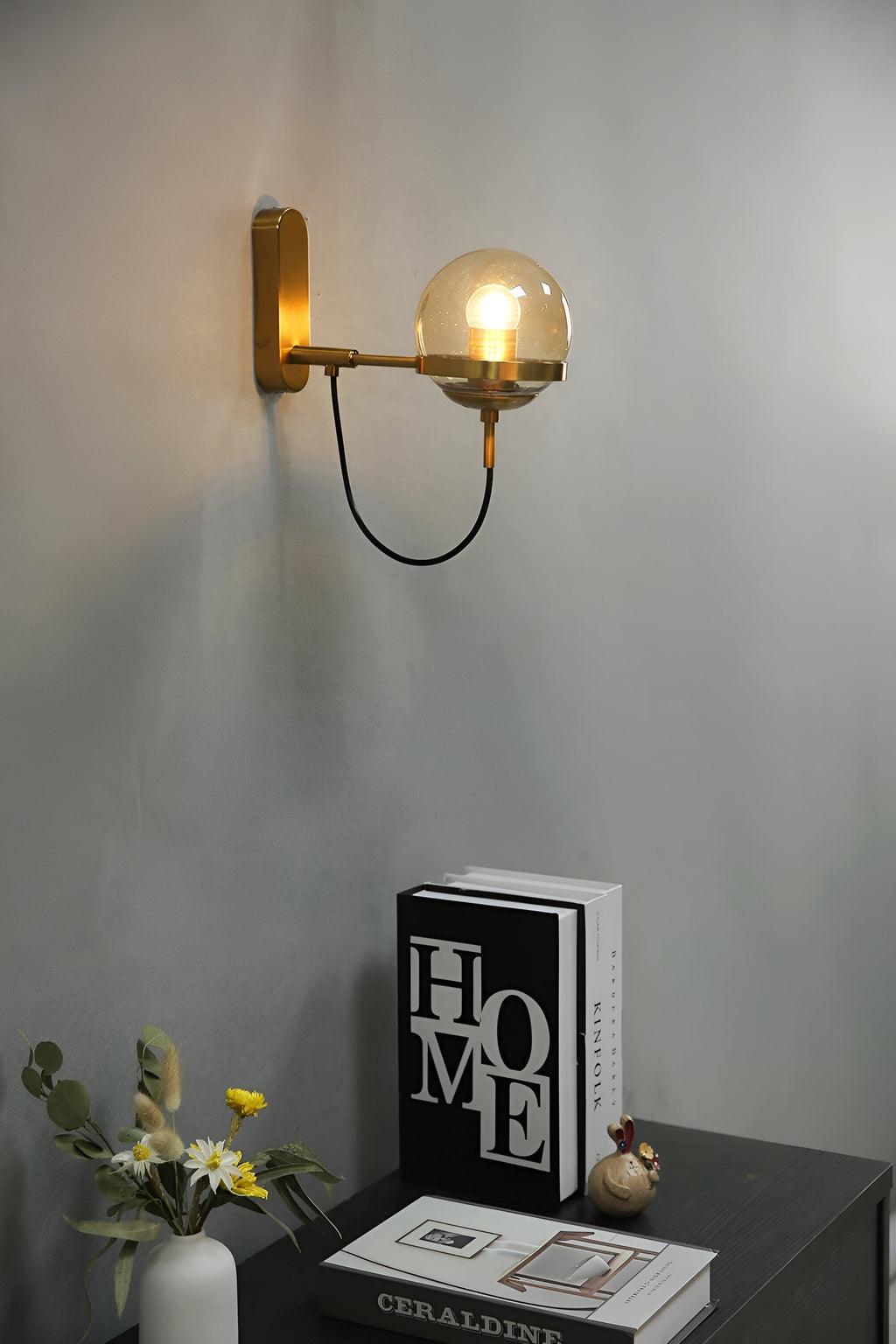 ScandiShine – Applique in Vetro con Design Nordico e Illuminazione a LED per Uso Interno