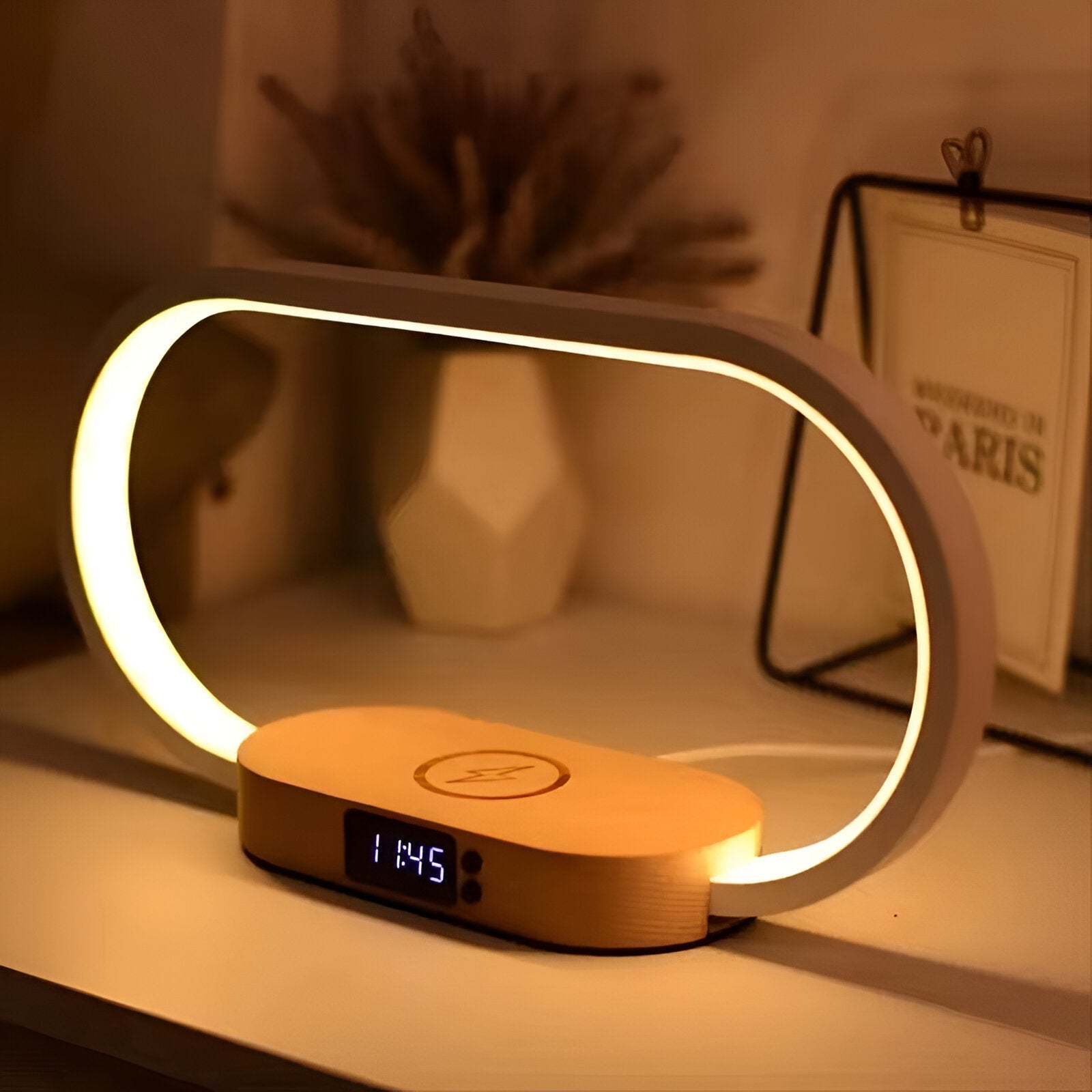 Ismerelle - Lampada Notturna Multifunzionale con Caricatore e Orologio Digitale