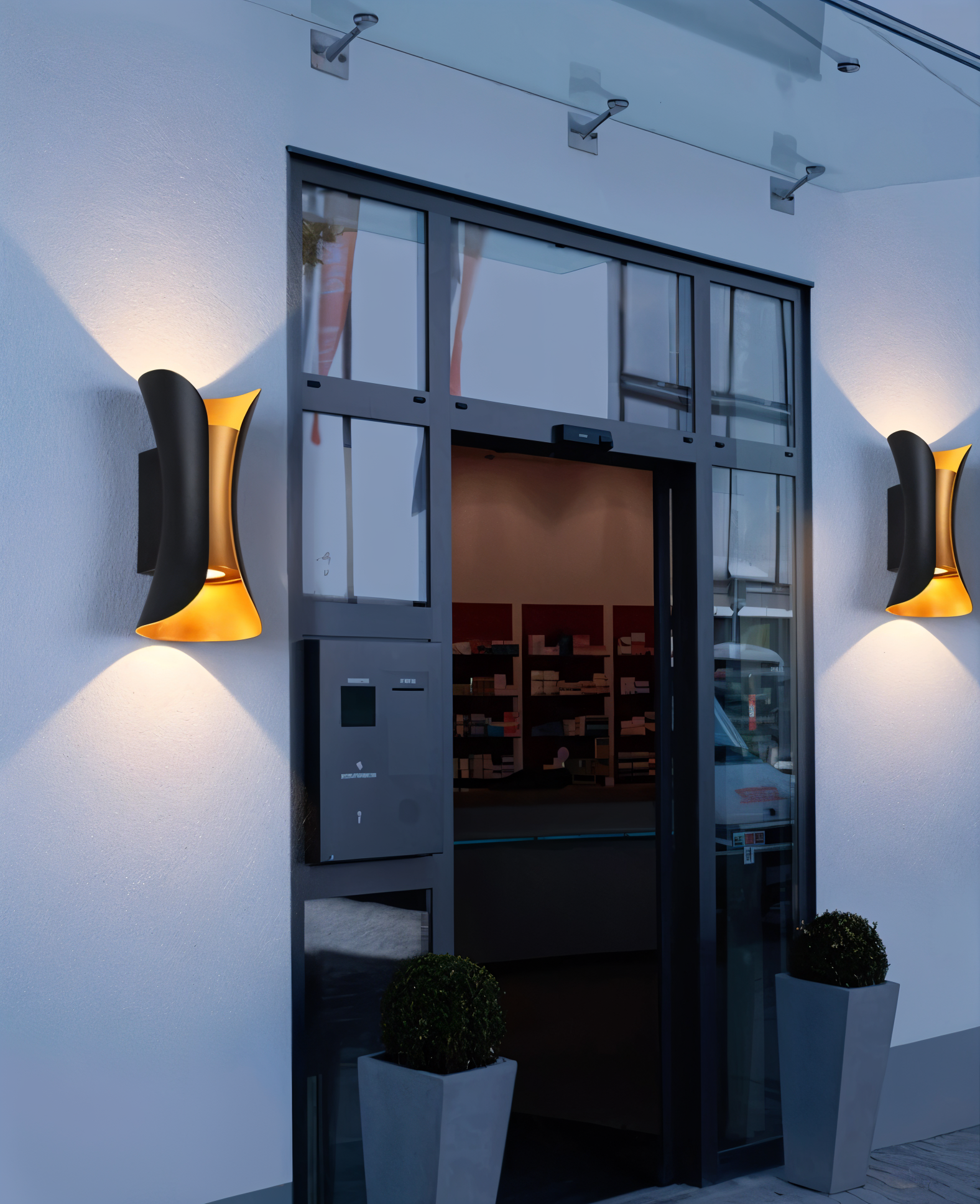 DualGlow Applique – Applique LED Doppia Faccia per Esterni in Design Nero/Oro