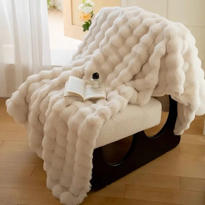 Veloura | Coperta e Cuscino in Pelliccia Sintetica Set Decorazione per la Casa Morbida e Pelosa