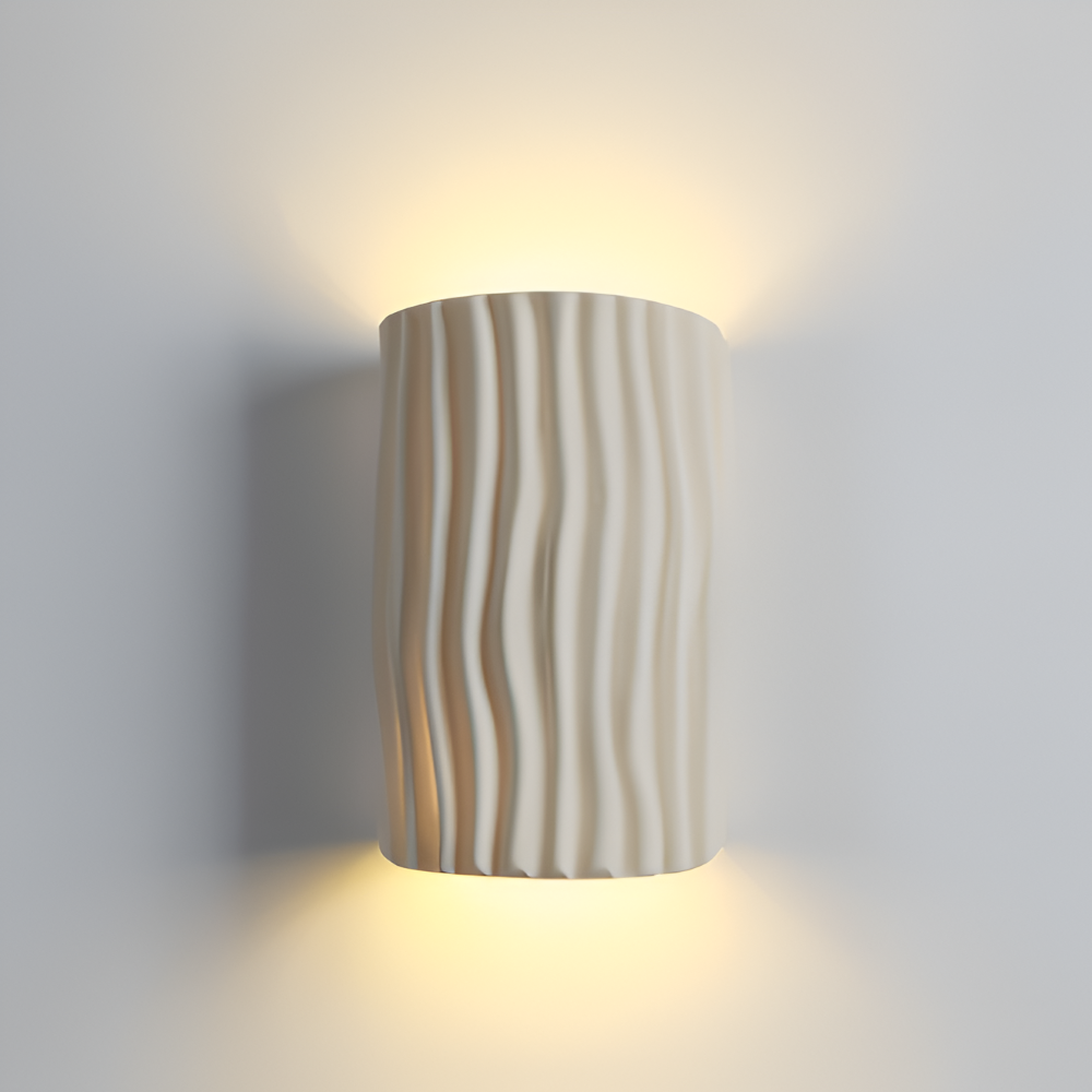 HuePleat – Applique Curvo Pieghettato in Resina con Illuminazione LED Direzionata Verso l'Alto e Verso il Basso