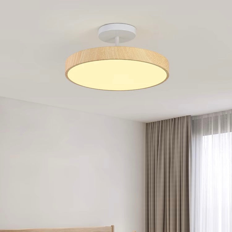Fjell – Lampada da soffitto scandinava con effetto legno e cornice dorata