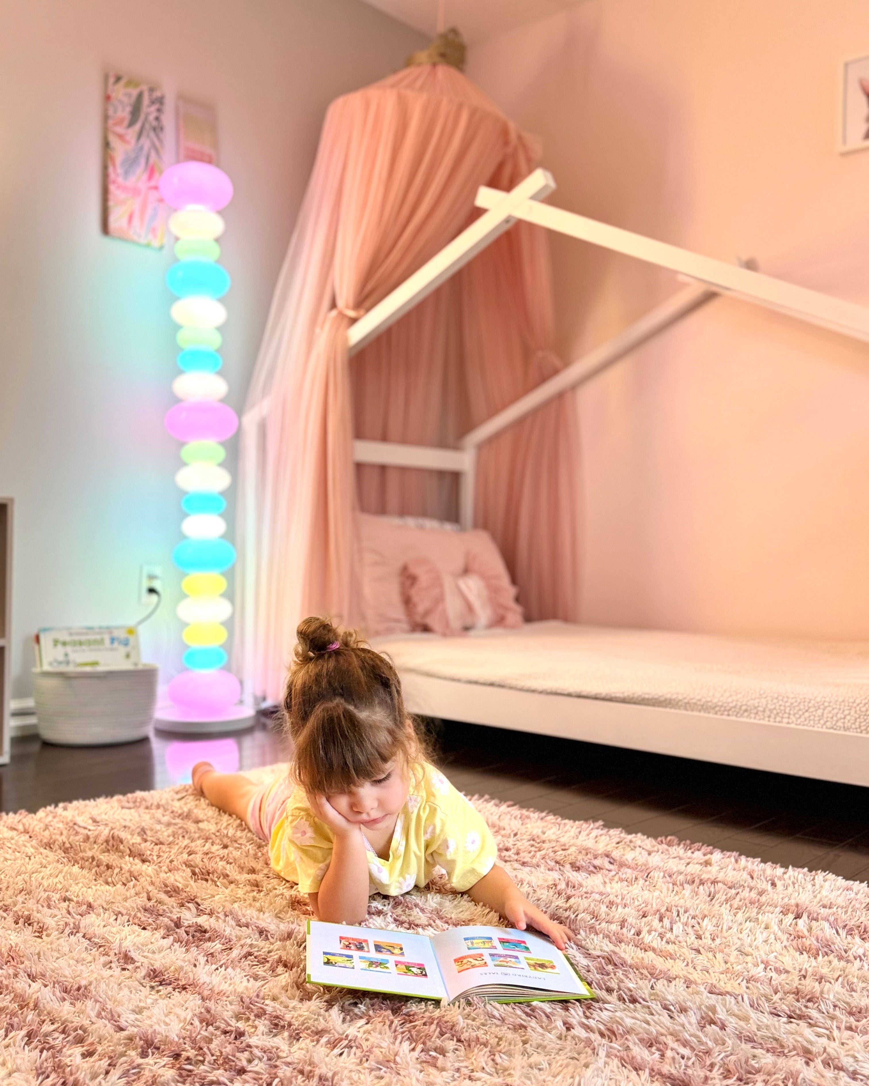 Avenora | Lampada da Terra Scultorea con LED da 2400lm per Soggiorni Moderni