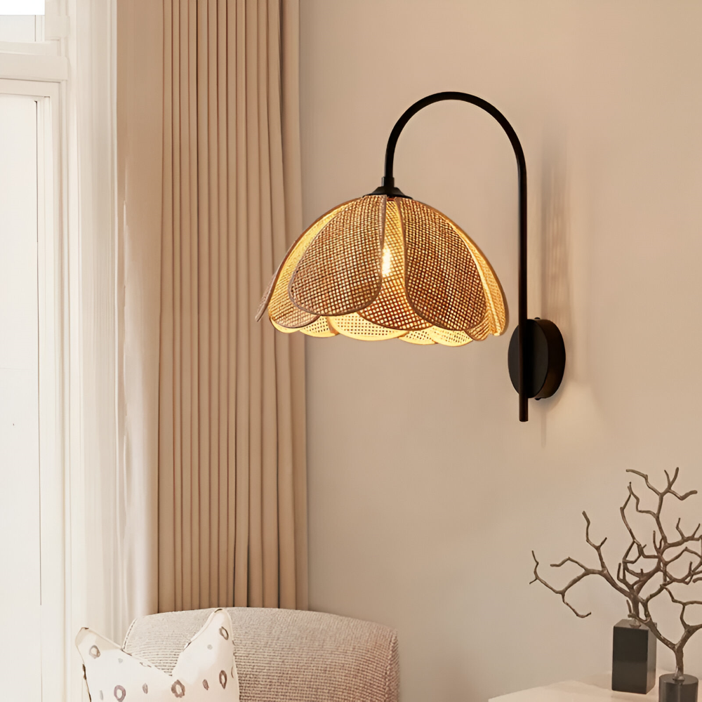 SoraLeaf – Lampada da Parete Giapponese Wabi Sabi in Rattan | Design a Forma di Petalo Fatta a Mano con Eleganza Naturale