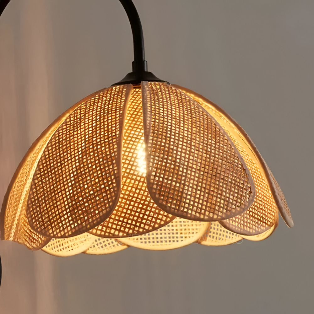 SoraLeaf – Lampada da Parete Giapponese Wabi Sabi in Rattan | Design a Forma di Petalo Fatta a Mano con Eleganza Naturale