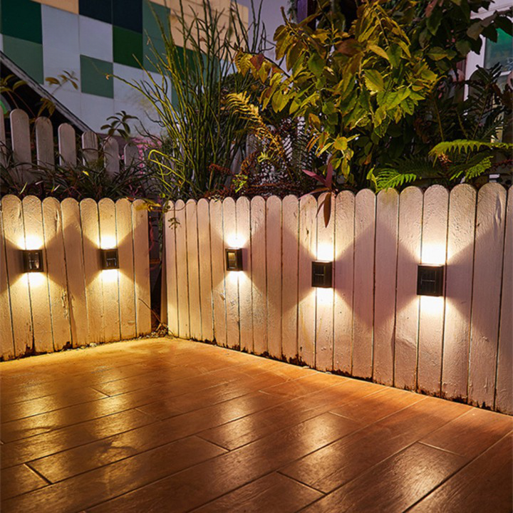 SolarGlow Luxe Lampade da Parete Solari – Senza Fili, Eleganti & Pronte per Serate Calde