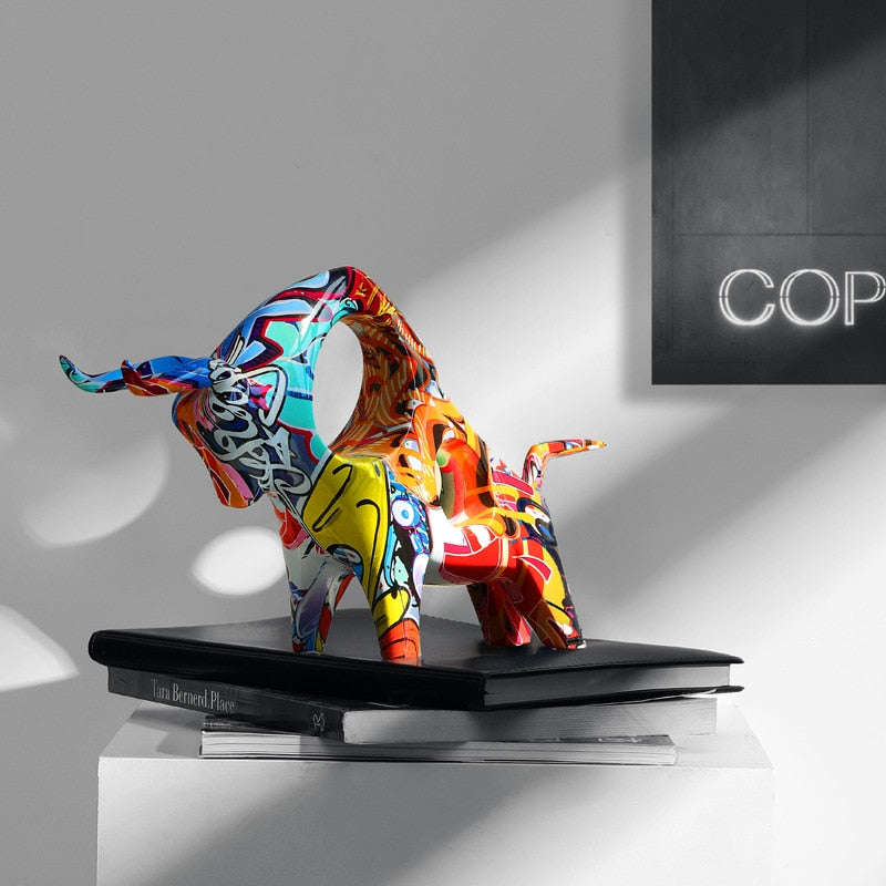 Scultura di Toro Colorata Kunst