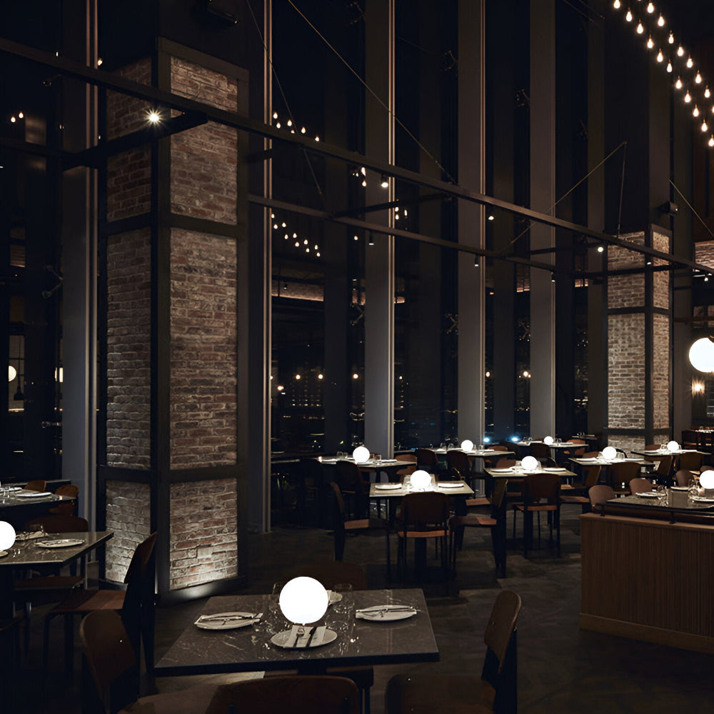 Thessara - Lampada da Tavolo LED con Cambio Colore Dinamico a Forma di Sfera
