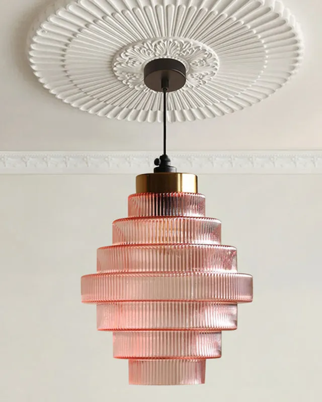 Elvoria | Lampada a sospensione in vetro architettonico con pannelli stratificati e design minimalista Japandi