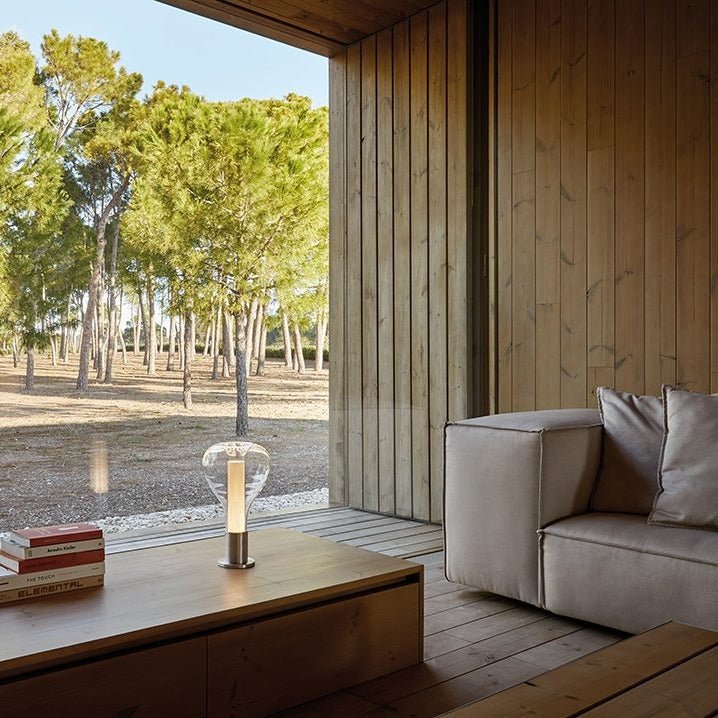 LavaGlow – Lampada da tavolo d'atmosfera con illuminazione LED e design in vetro creativo