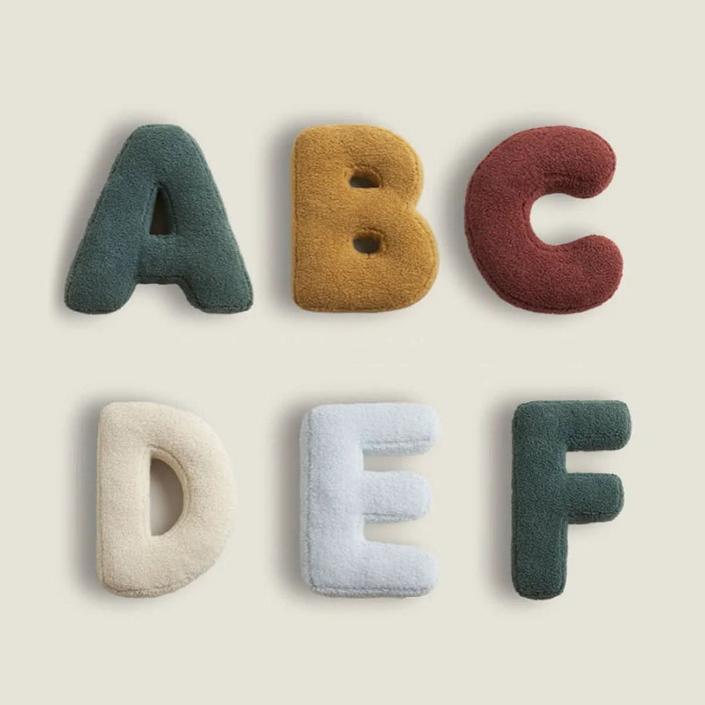Cuscino Decorativo Lettera Personalizzato per Divano