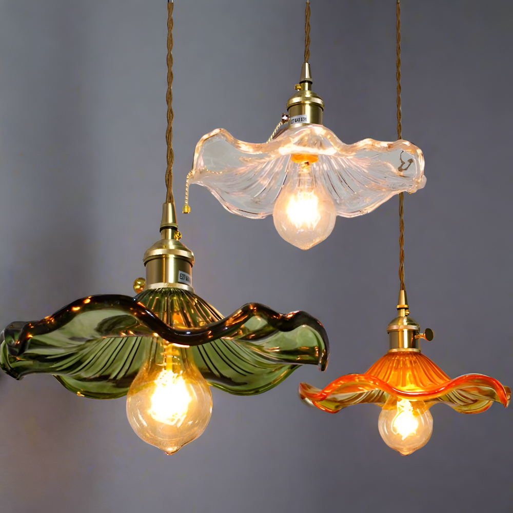 VividGlass – Lampada a Sospensione in Vetro Colorato con Accenti in Rame
