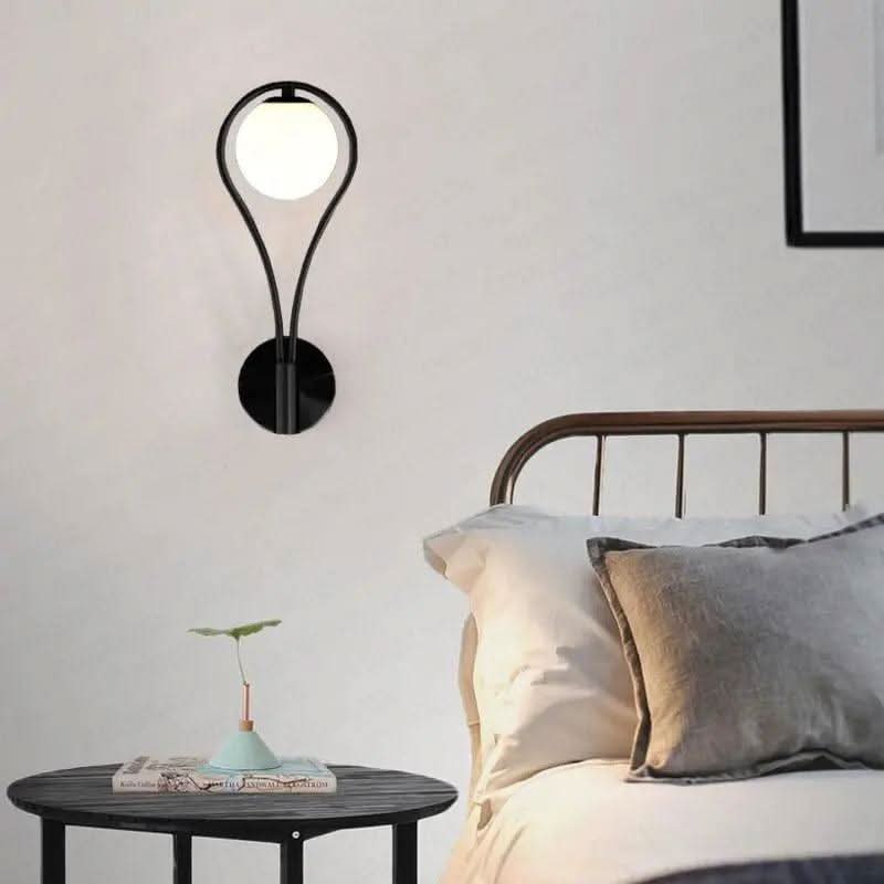 Lampada da Parete LED Scandinava – Lampada Minimalista in Legno e Metallo