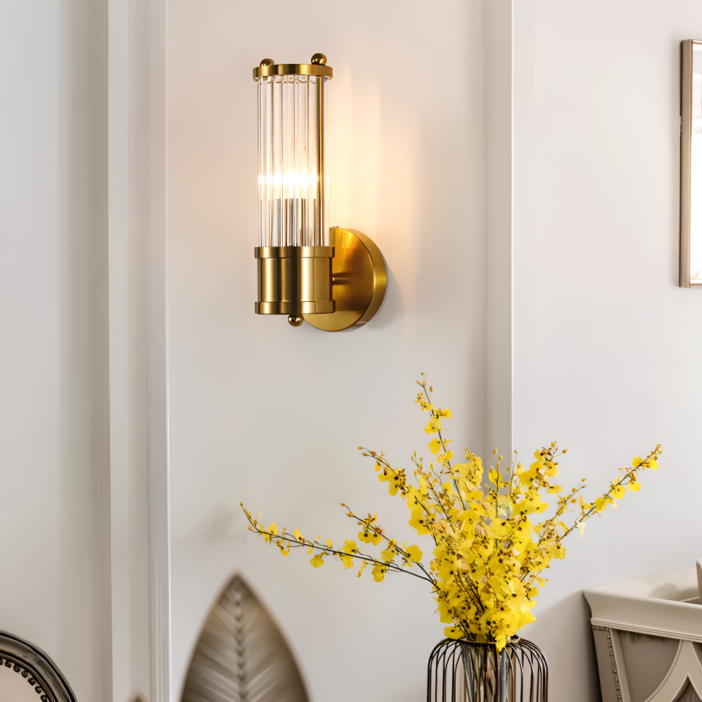 Aurelia – Applique in Oro con Dettagli in Cristallo Rigato e Illuminazione LED E14