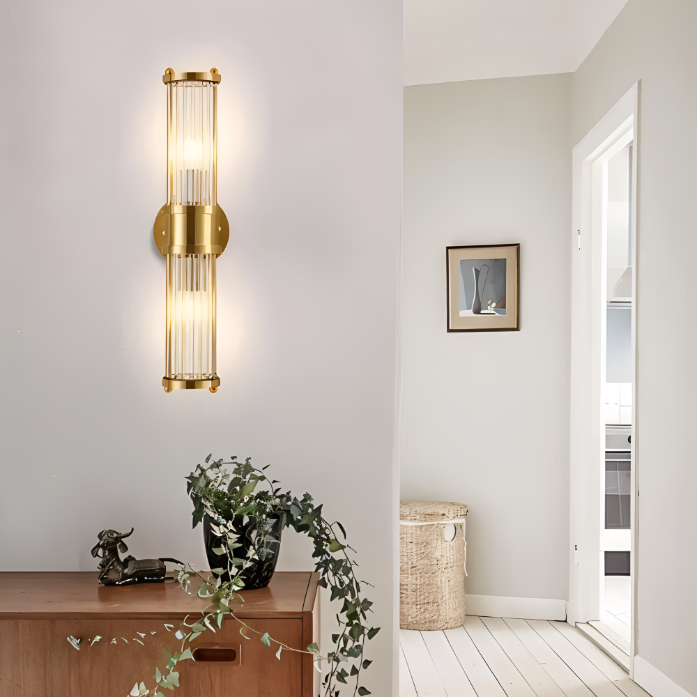 Aurelia – Applique in Oro con Dettagli in Cristallo Rigato e Illuminazione LED E14
