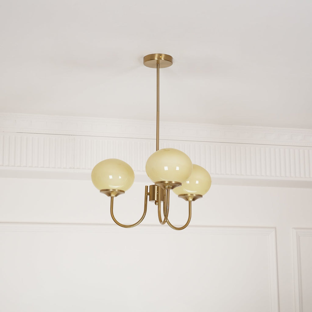 Aurevella | Lampadario Moderno Glam con Paralumi in Vetro Rosa per Spazi di Ristorazione e Camera da Letto