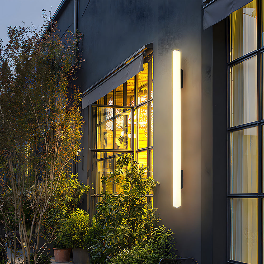 Omi | Lampada da Parete LED Lineare da Esterno con Grado di Protezione IP65 in Sei Lunghezze per Giardino, Patio e Ingresso