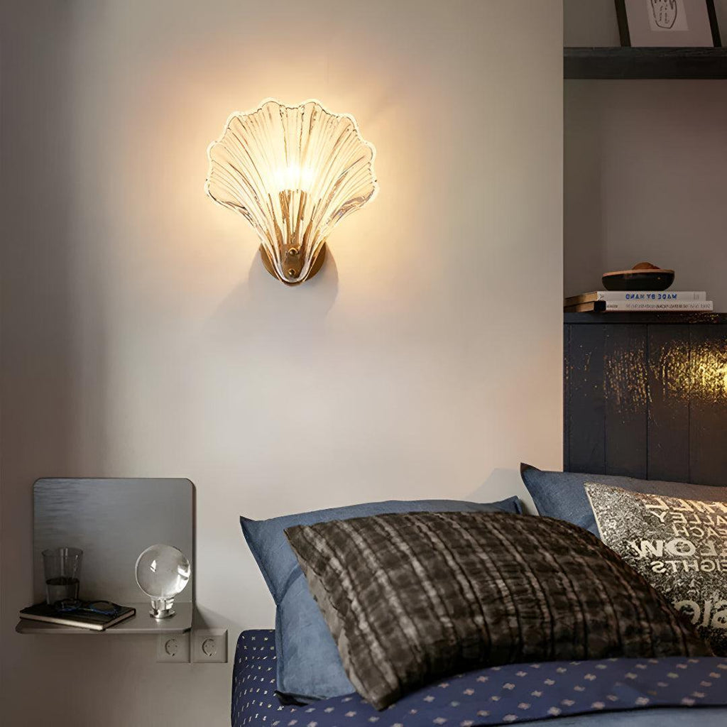 Applique da Parete in Vetro Moderno a Forma di Conchiglia con Luce LED Calda