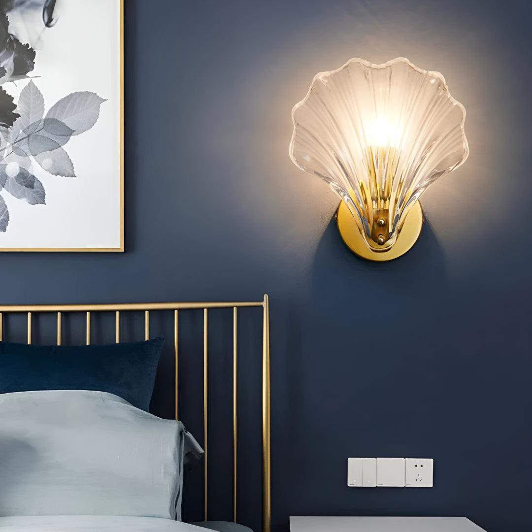 Applique da Parete in Vetro Moderno a Forma di Conchiglia con Luce LED Calda