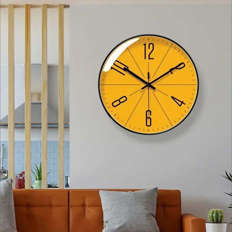 Orologio da Parete Rotondo con Quadrante Giallo e Cornice Nera