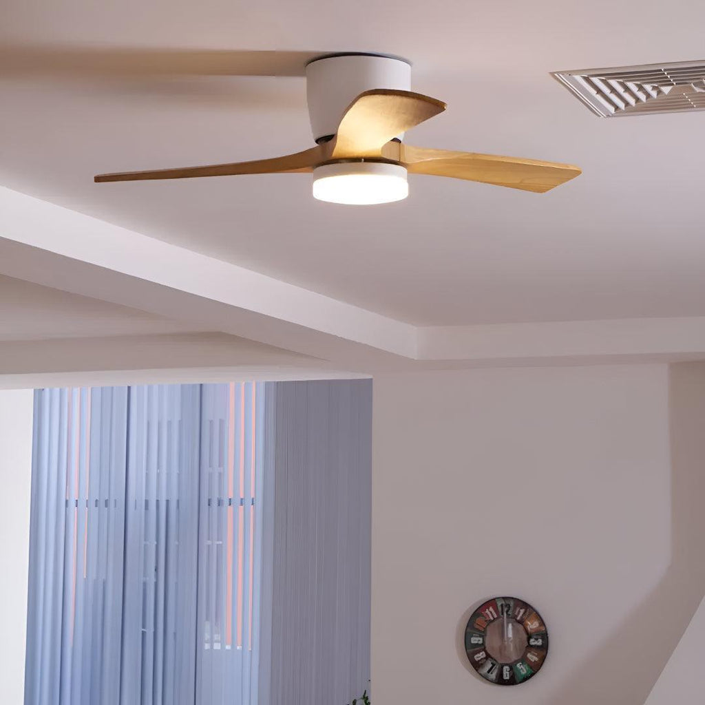 Ventilatore a soffitto in legno nordico moderno con luce e telecomando