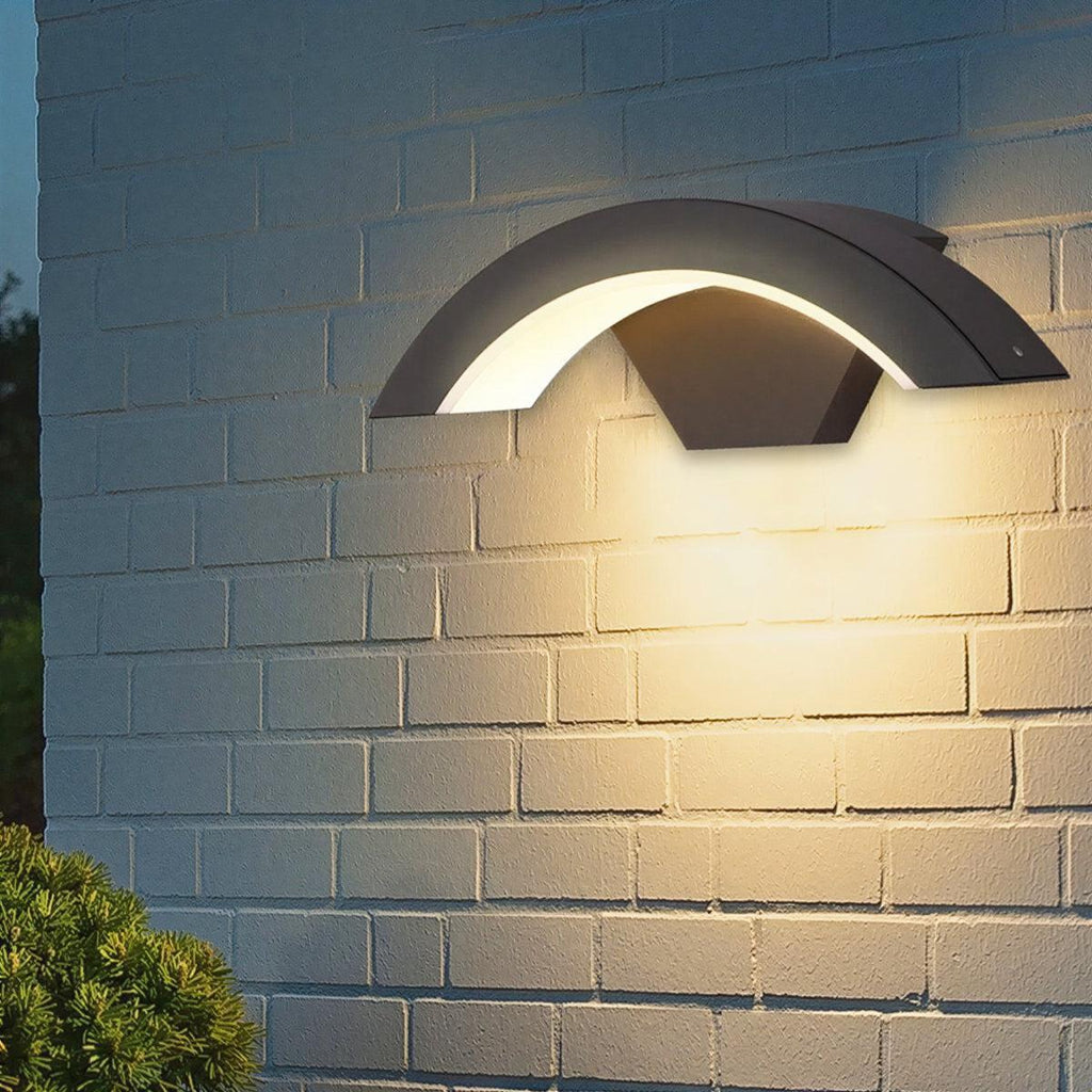 Moderna Luce da Parete Curva da Esterno per Veranda, Patio o Giardino