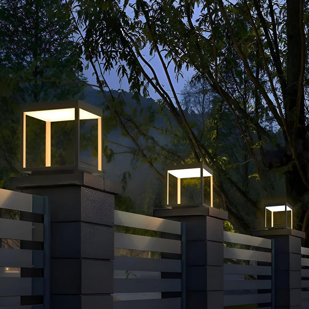 Moderna Lampada da Esterno Solare con Design a Struttura Aperta