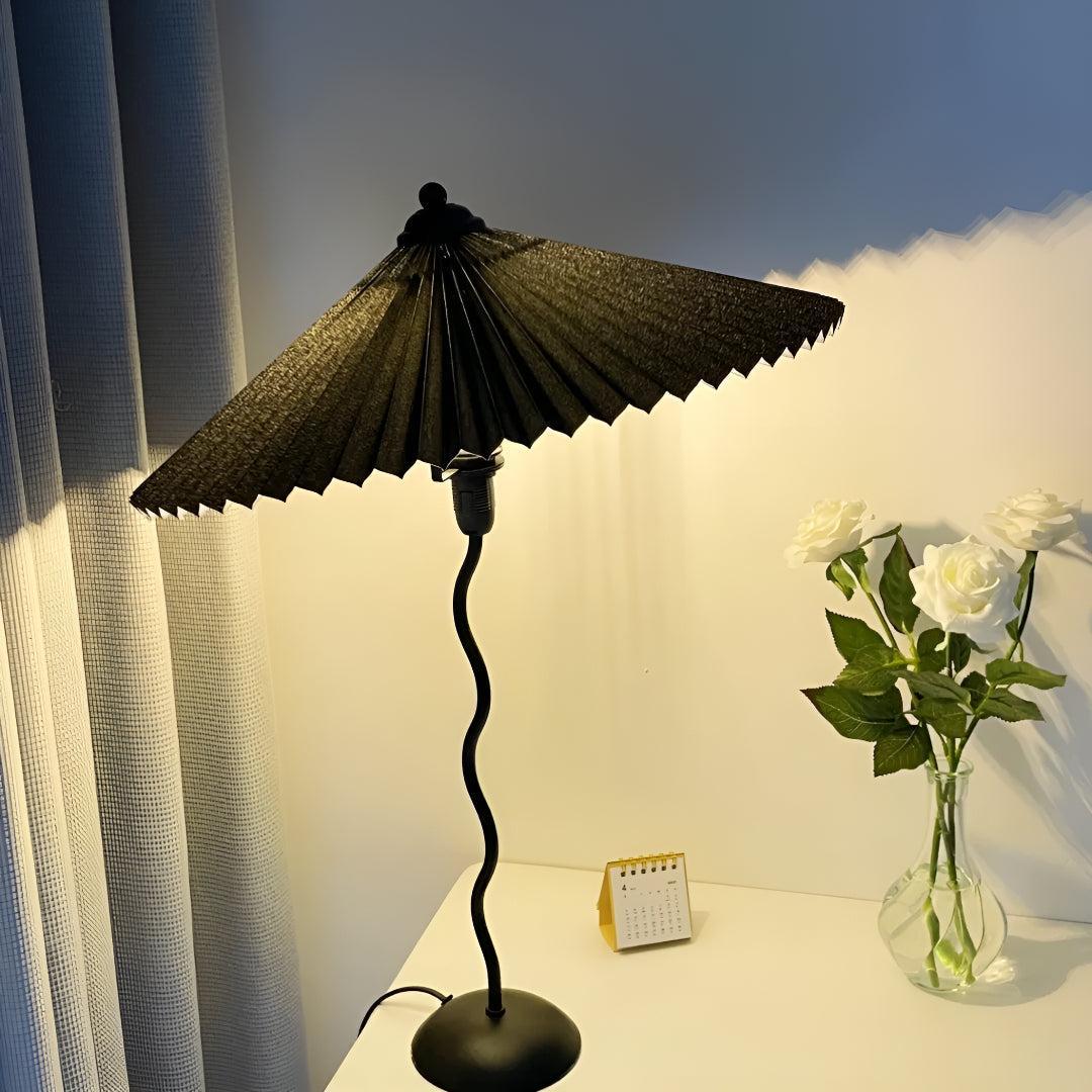 Lampada da Tavolo Moderna a Ondine con Paralume Plissettato