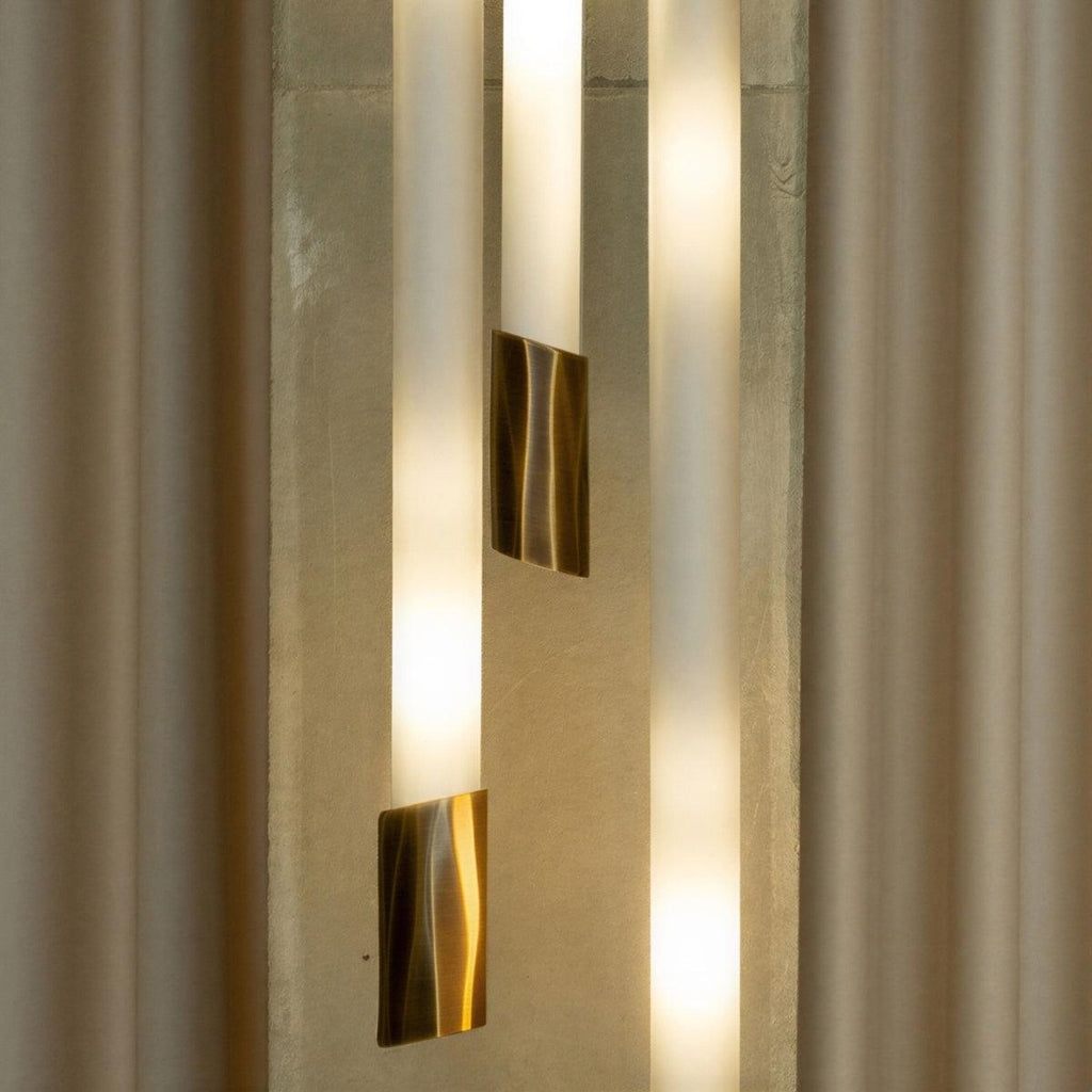 Lampadario Moderno Appeso con Design a Tubo Verticale Dimmerabile