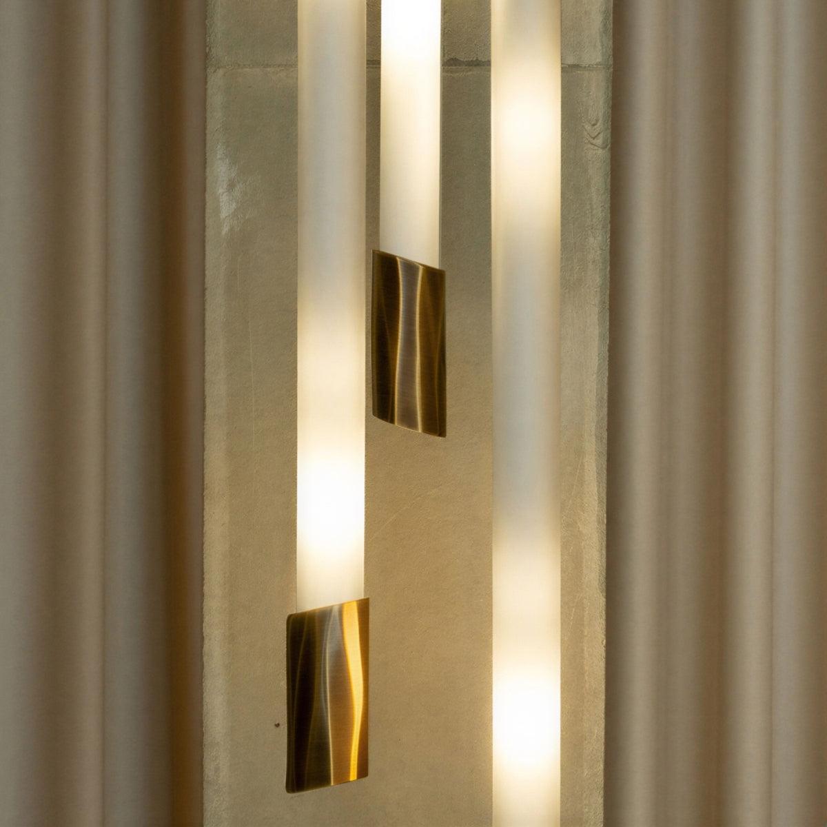 Lampadario Moderno Appeso con Design a Tubo Verticale Dimmerabile