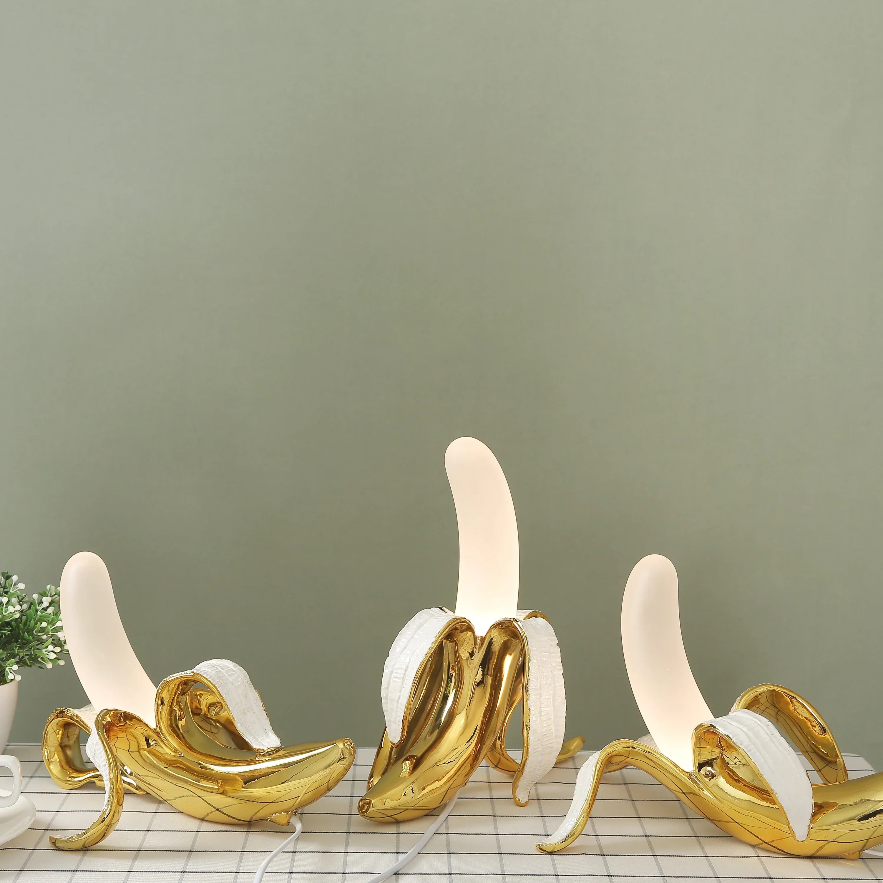 Lampada decorativa a banana – Lampada da tavolo moderna per un arredamento interno elegante