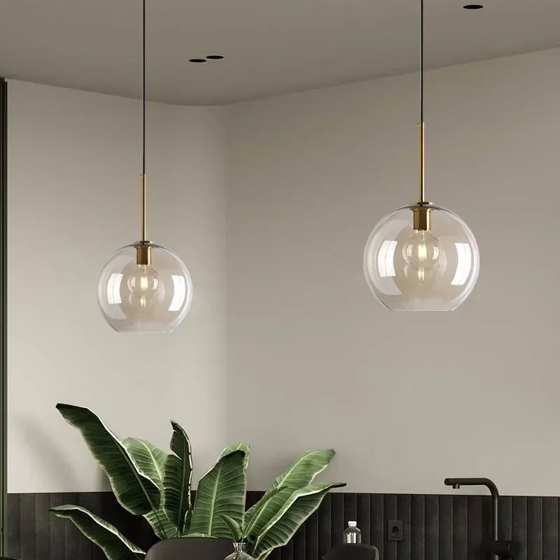 NordicGlow – Elegante lampada a sospensione in vetro scandinava