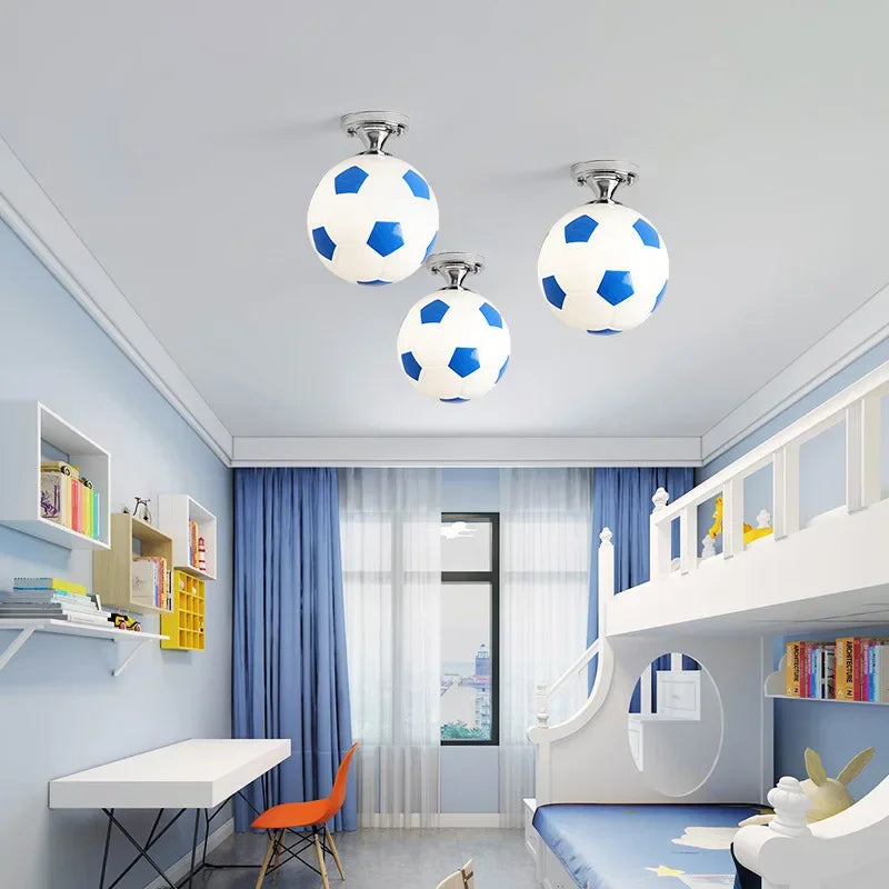 Lampada da soffitto LED a design calcistico - Lampada per cameretta con sfera di vetro