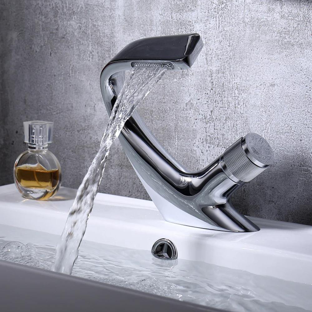 AQUACASCADE Miscelatore da bagno – Moderno miscelatore a cascata in ottone massiccio