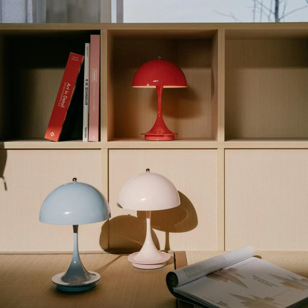 Lampada da Tavolo a LED Regolabile a Forma di Fungo con Dimmer Touch