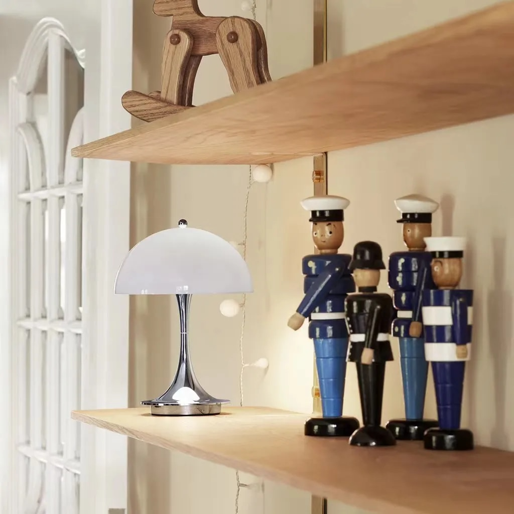 Lampada da Tavolo a LED Regolabile a Forma di Fungo con Dimmer Touch