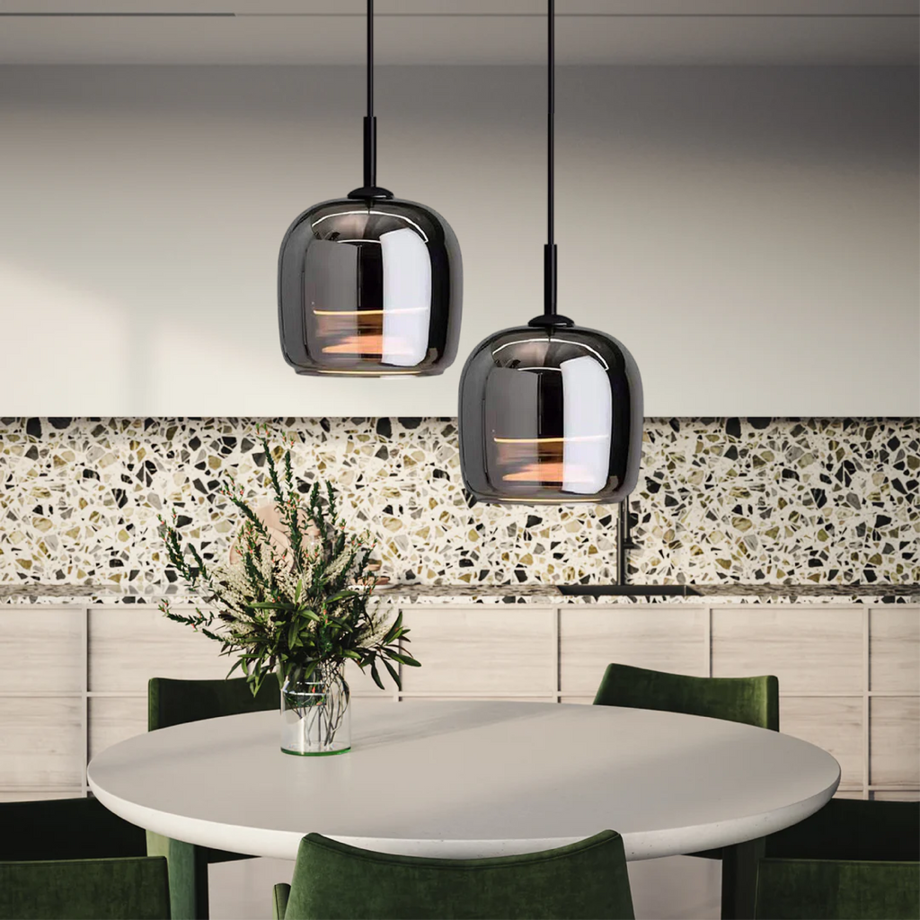 Lampada a Sospensione in Vetro Nero Nordico con LED