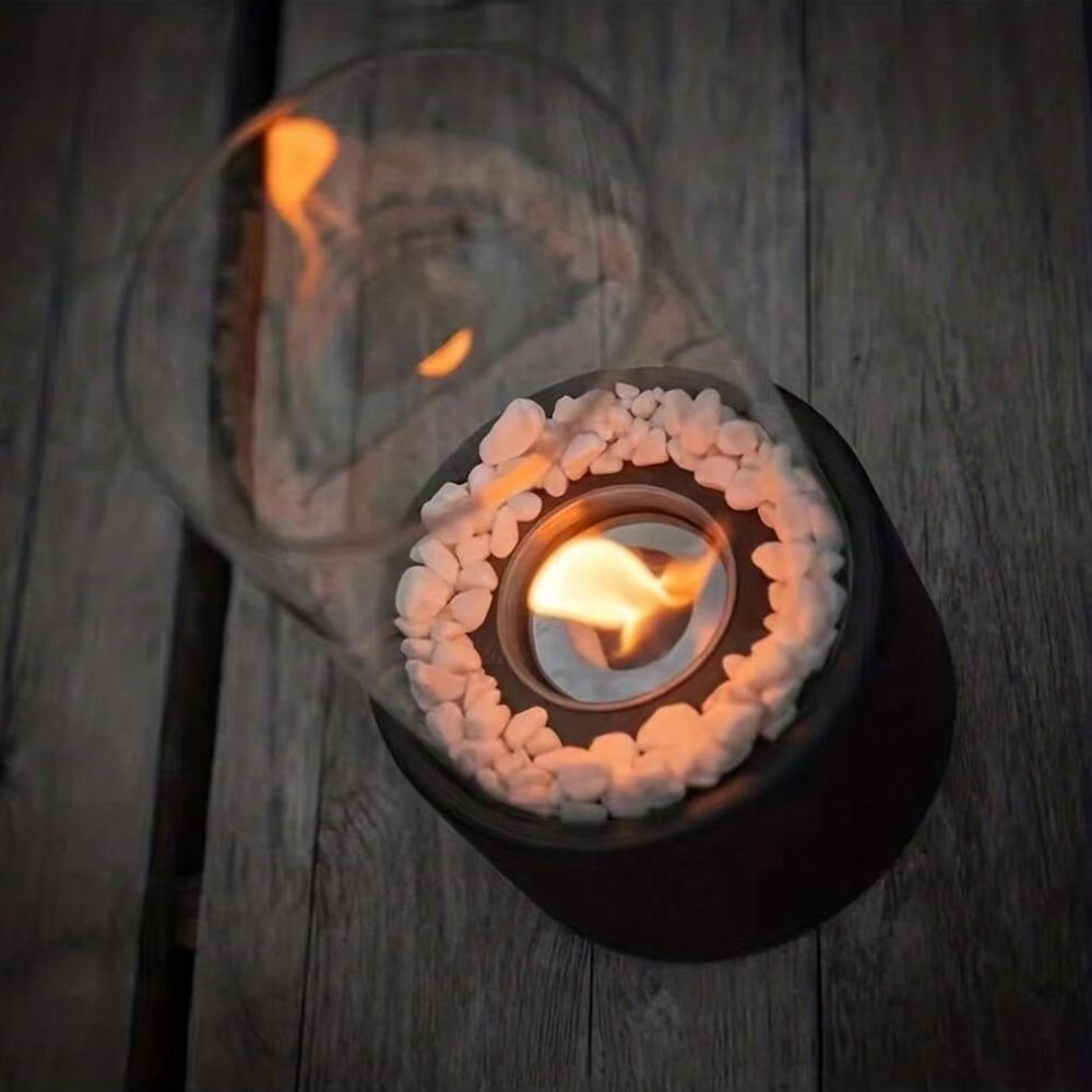 EternaFlame – Elegante lampada ad olio in vetro con telaio in metallo per un'illuminazione d'atmosfera senza tempo