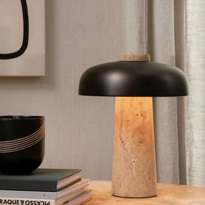 LjusHarmoni – Lampada da tavolo naturale in travertino con design scandinavo Wabi-Sabi