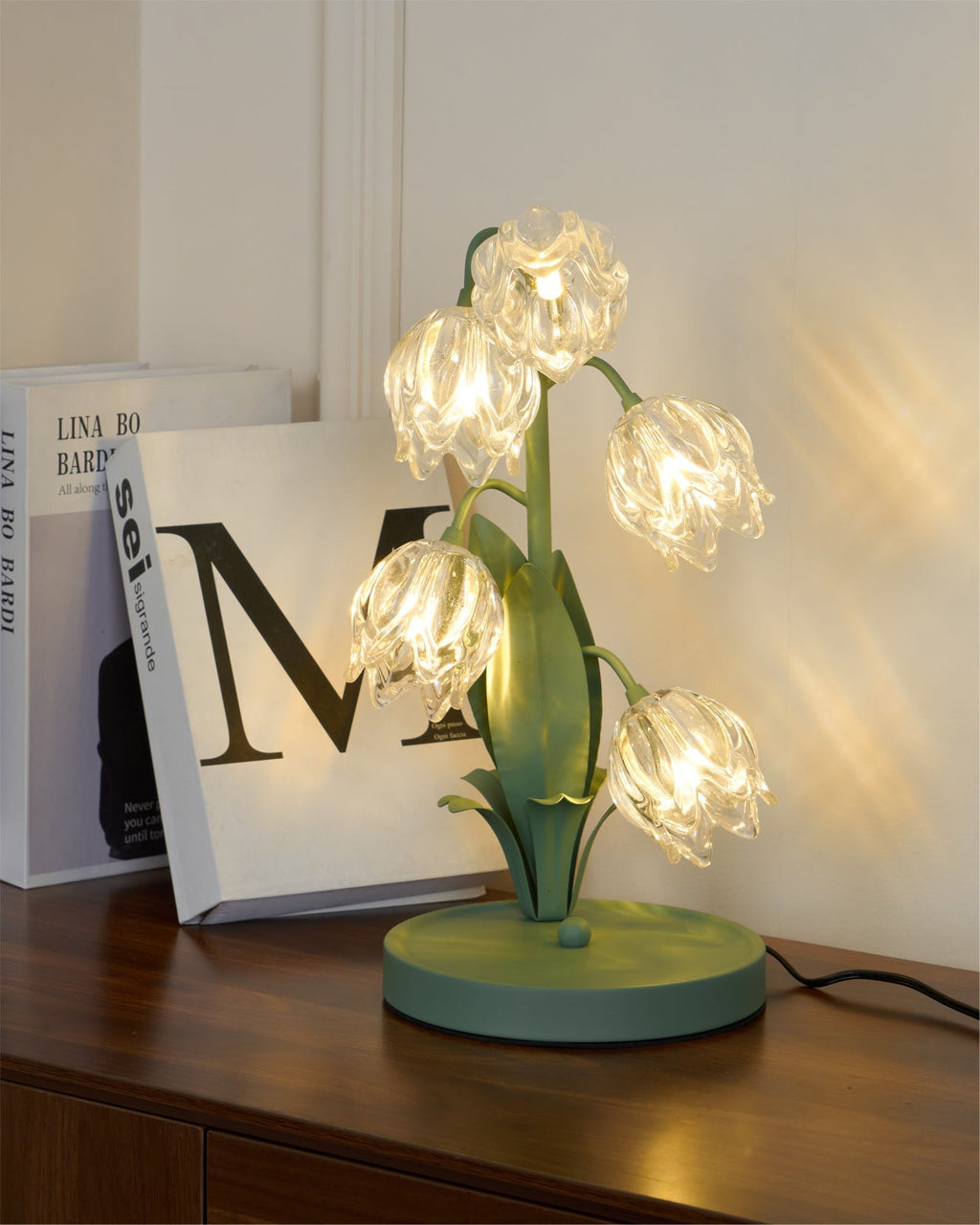 Norellea | Lampada da Tavolo in Vetro Floreale con Base Verde e Illuminazione G4