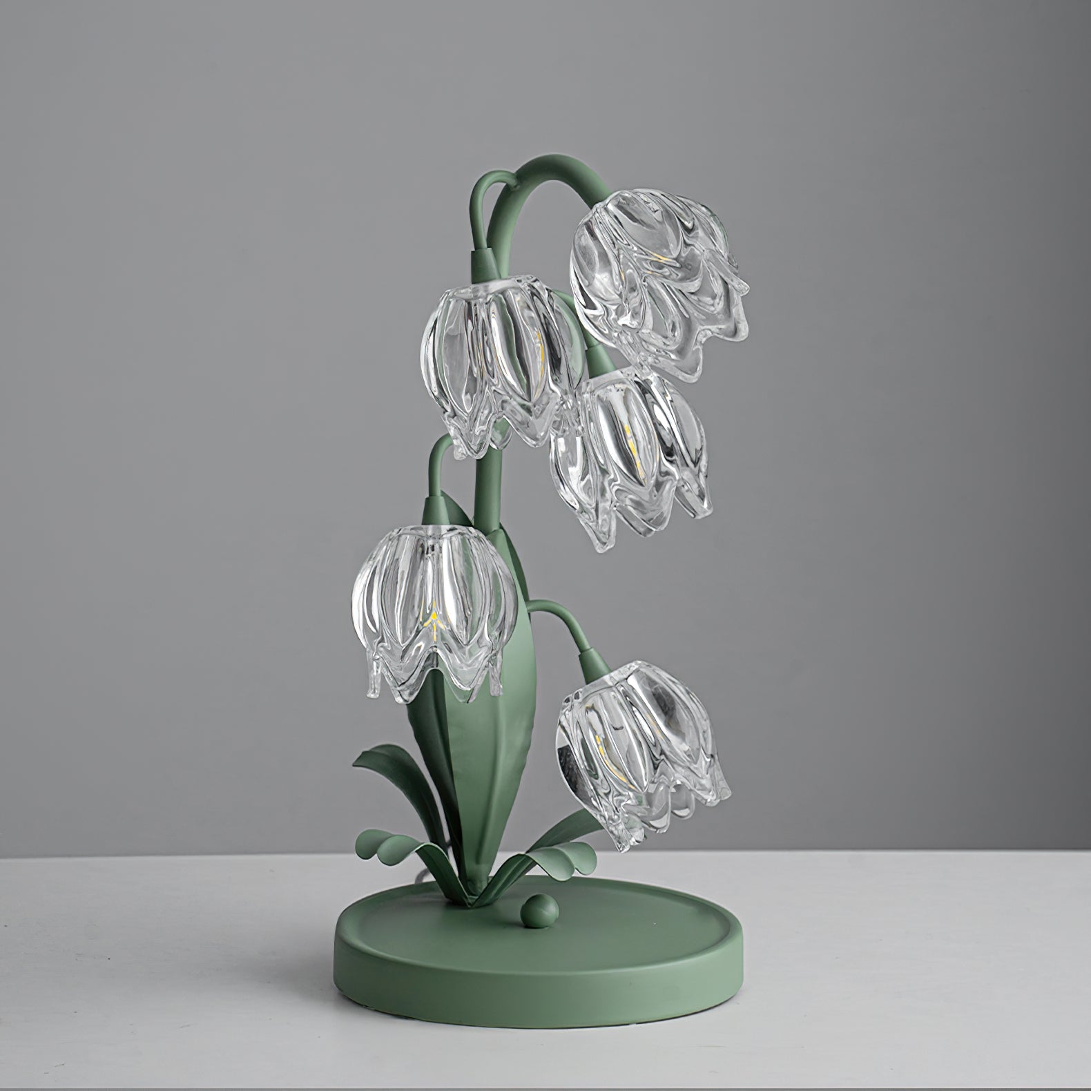 Norellea | Lampada da Tavolo in Vetro Floreale con Base Verde e Illuminazione G4