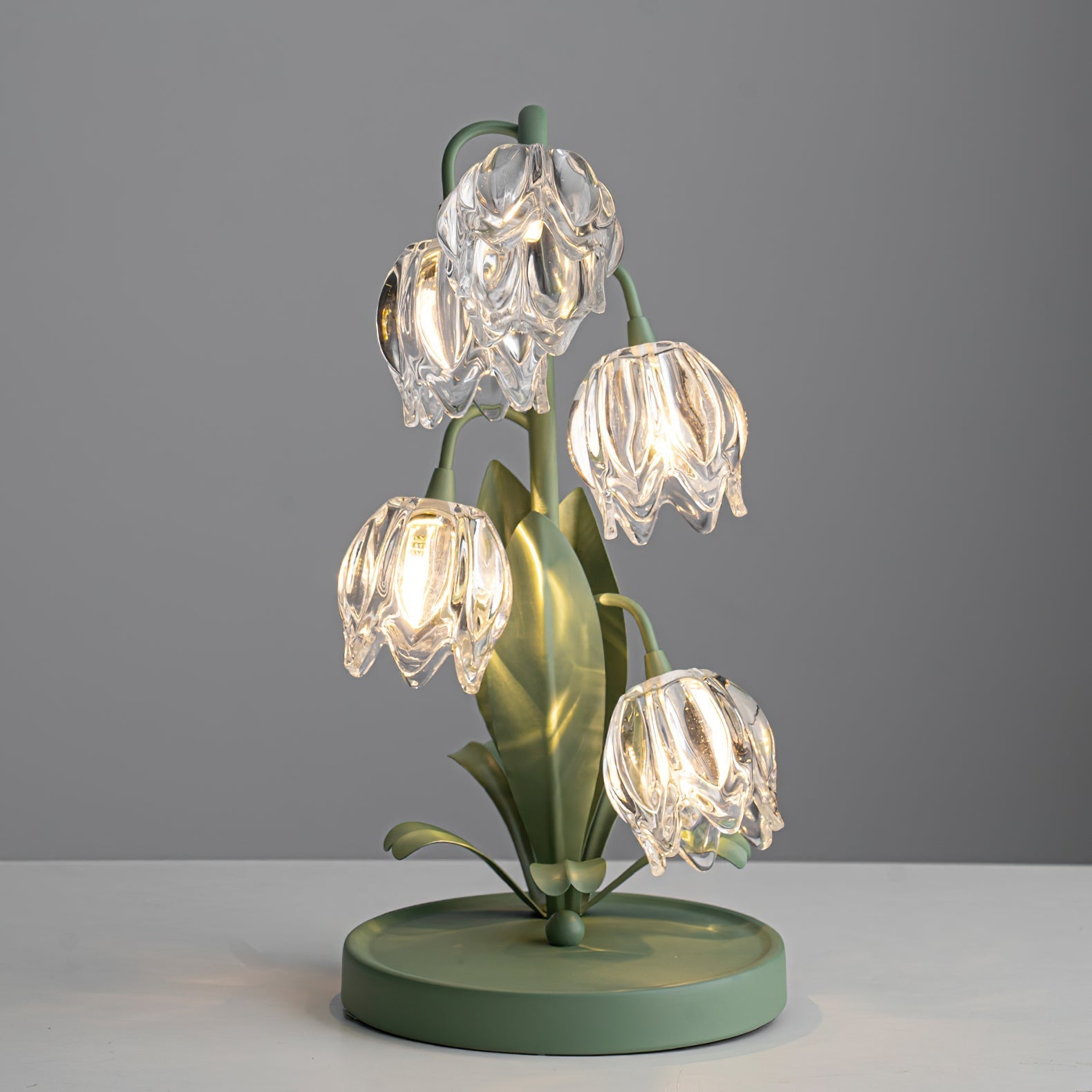 Norellea | Lampada da Tavolo in Vetro Floreale con Base Verde e Illuminazione G4