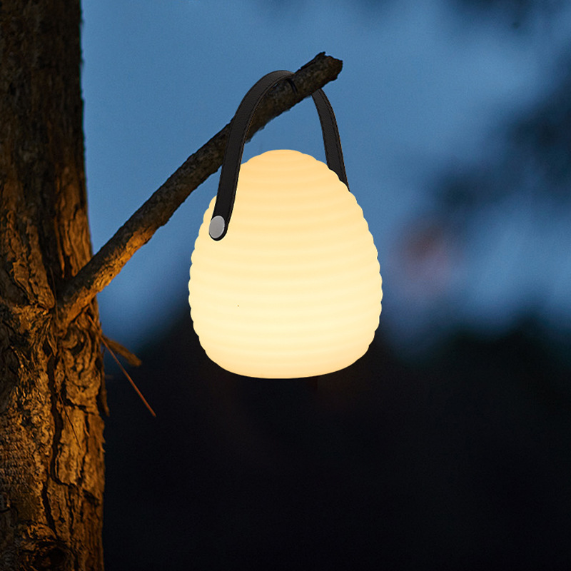 Lampada da Esterno a LED Ricaricabile con Telecomando