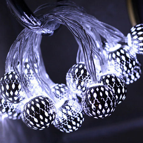 Luci da Giardino Solari a Stringa con Lanterne a Palla Decorate