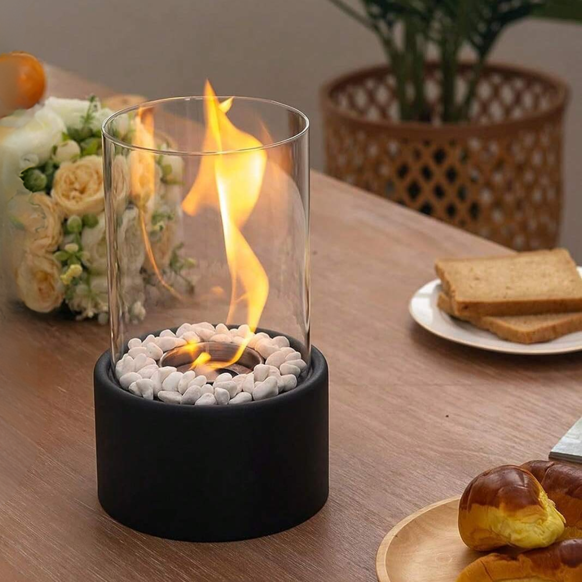 EternaFlame – Elegante lampada ad olio in vetro con telaio in metallo per un'illuminazione d'atmosfera senza tempo